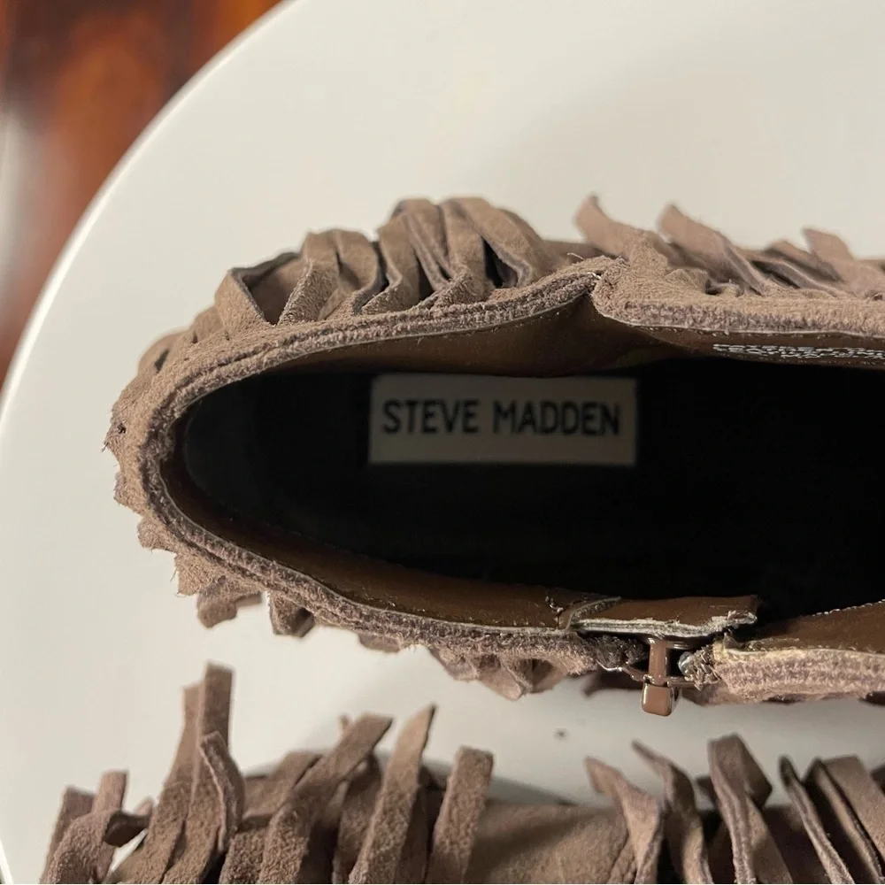 Taupe Steve Madden Ankle Boots With Fringe Size 9